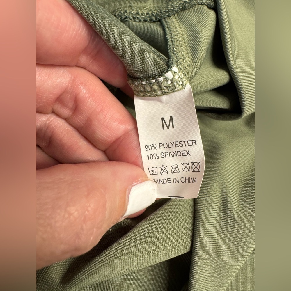 Green workout athleisure leggings lightweight size medium New - Picture 6 of 10